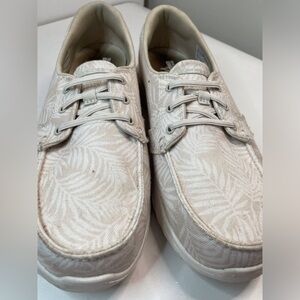 Skechers Women's Beige Leaf-Patterned Hey Dude Style Flats